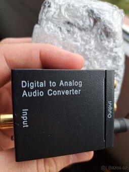 DAC převodník - Digital to Analog (DAC), vstup RCA a Toslink