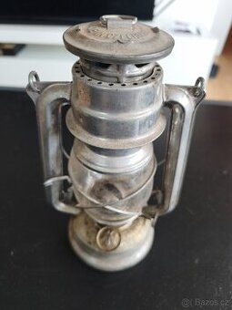 Legendární petrolejka MEVA – Made in Czechoslovakia