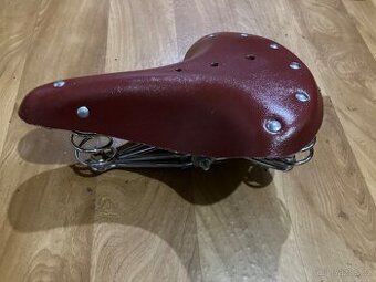 Retro sedlo kožené