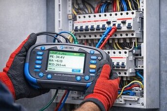 ⚡ Revize elektroinstalací bez starostí