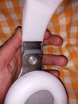 beats by dr. dre beats pro