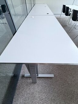 Kancelářský stůl - 1