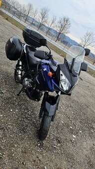 Suzuki V-Strom 1000 , plná výbava ,TOP STAV ,SERVISNÍ KNÍŽKA