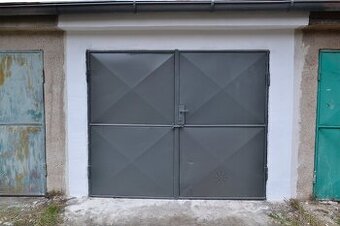 Pronájem řadové garáže 18 m2 bez el., Nádražní ul., MB