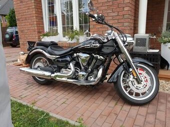 YAMAHA MIDNIGHT Star XV1900 - 1