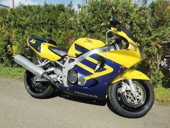 Honda CBR 900 RR Fireblade 1999 SC33