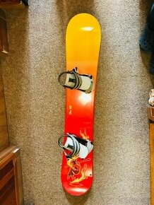 Snowboard, delka 150cm