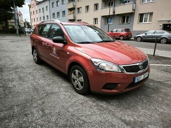KIA CEE´D 1.4, najeto 175 tis. km