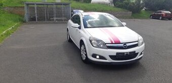 OPEL ASTRA  1.6i GTC  ROK 2010  TOP STAV  TK 6/2027