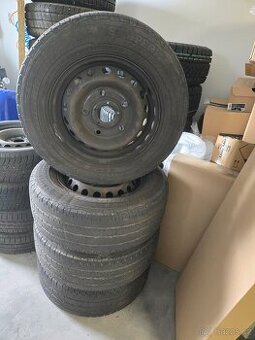 Kola Ford Transit 215/65 R15C