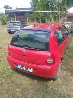 Renault Clio - 1