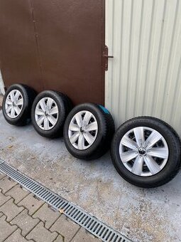Sada kol VW, Škoda , včetně zimních pneumatik 215/60/16