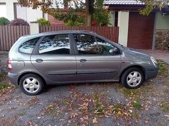 Renault Megane Scénic