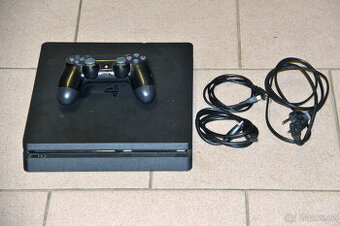 Sony PlayStation 4 1TB + ovladač