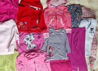 ZNAČKOVÉ,LUXUSNÍ KVALITNÍ OBLEČENÍ VEL.104...DISNEY