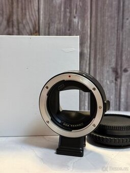 Adapter objektivu Canon EF na tělo Sony E