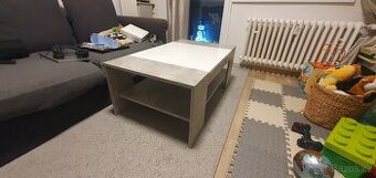 Konferenční stolek