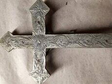 Cinovy kriz s kristem