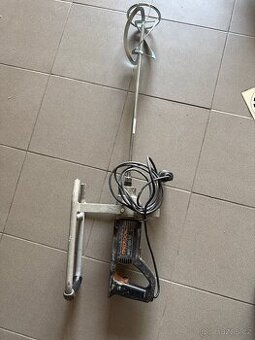 Ruční míchačka na maltu