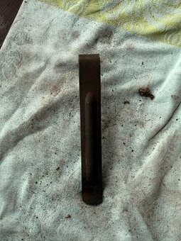 Čz 150,125 C,B,T nebo předválečná - vzpěra