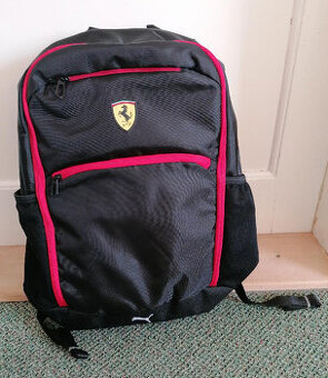 Batoh PUMA FERRARI SCUDERIA BLACK/RED, 07888101