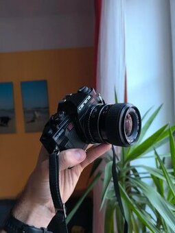 Analogová zrcadlovka na film Carena XC-500 + Set Objektivů