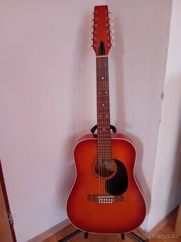Kytara Luby Crmona.