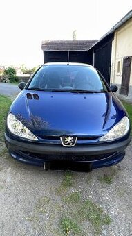 Peugeot 206 1.1 44 kW, r.v.2004
