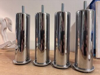 Kovové nohy od sedačky Landskrona