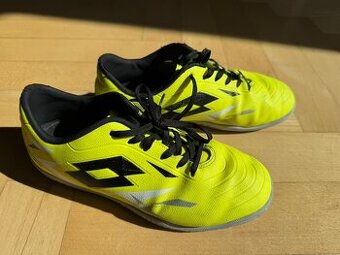 Sálové boty Lotto vel. 35 nejen na florbal