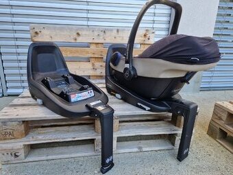 Dětská autosedačka Maxi-Cosi Pebble Plus + 2× základna