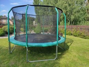 Prodám trampolínu včetně příslušenství