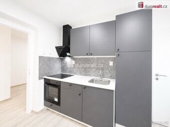 Pronájem bytu 2+1 s lodžií, 75 m2, Třebízského, Teplice