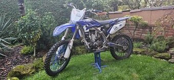 Yamaha YZ250F v perfektním stavu