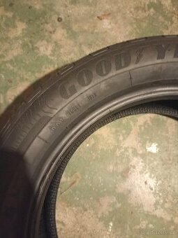 4ks 205/55/17 Goodyear