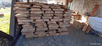 Jasanové fošny 7cm na 3.1m. cca 5 kubíků