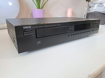 CD Player YAMAHA CDX 390