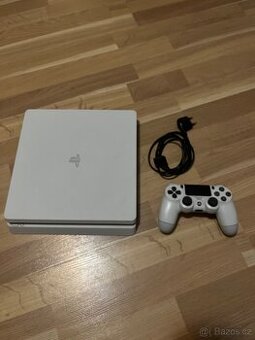 PlayStation 4 Slim