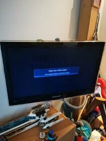 Tv Samsung + setobox Dvbt 2 + držák.