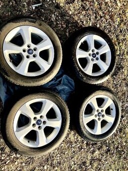 Zimni kola S-Max Kuga 235/55 R17 5x108 ET55