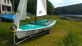 Plachetnice 470