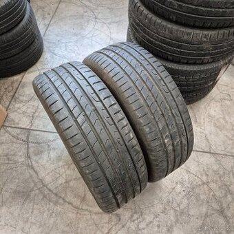 215/60R16