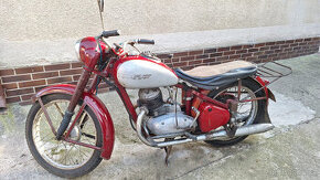 Jawa 250 Pérák - 1
