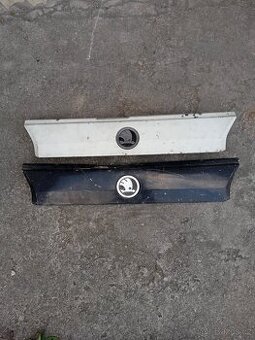 2x maska Škoda favorit