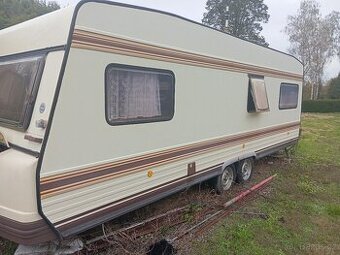 Dvouosý karavan - 1