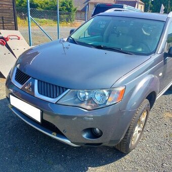 Mitsubishi Outlander 2,0 Di-D