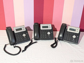 3x VoIP telefon WELL SIP-T20 pro kancelář nebo domácnost