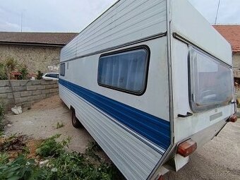 Karavan knaus