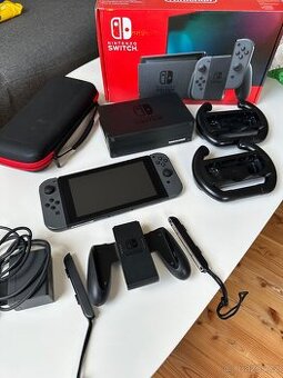 Nintendo switch V2 - top stav jako nový