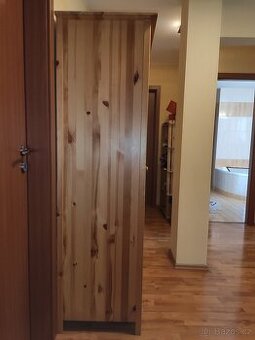 Komplet nábytku-Masiv borovice-Do dětského pokoje/chalupy